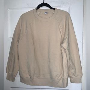 Old navy cream colored oversized sweatshirt‎ size XS